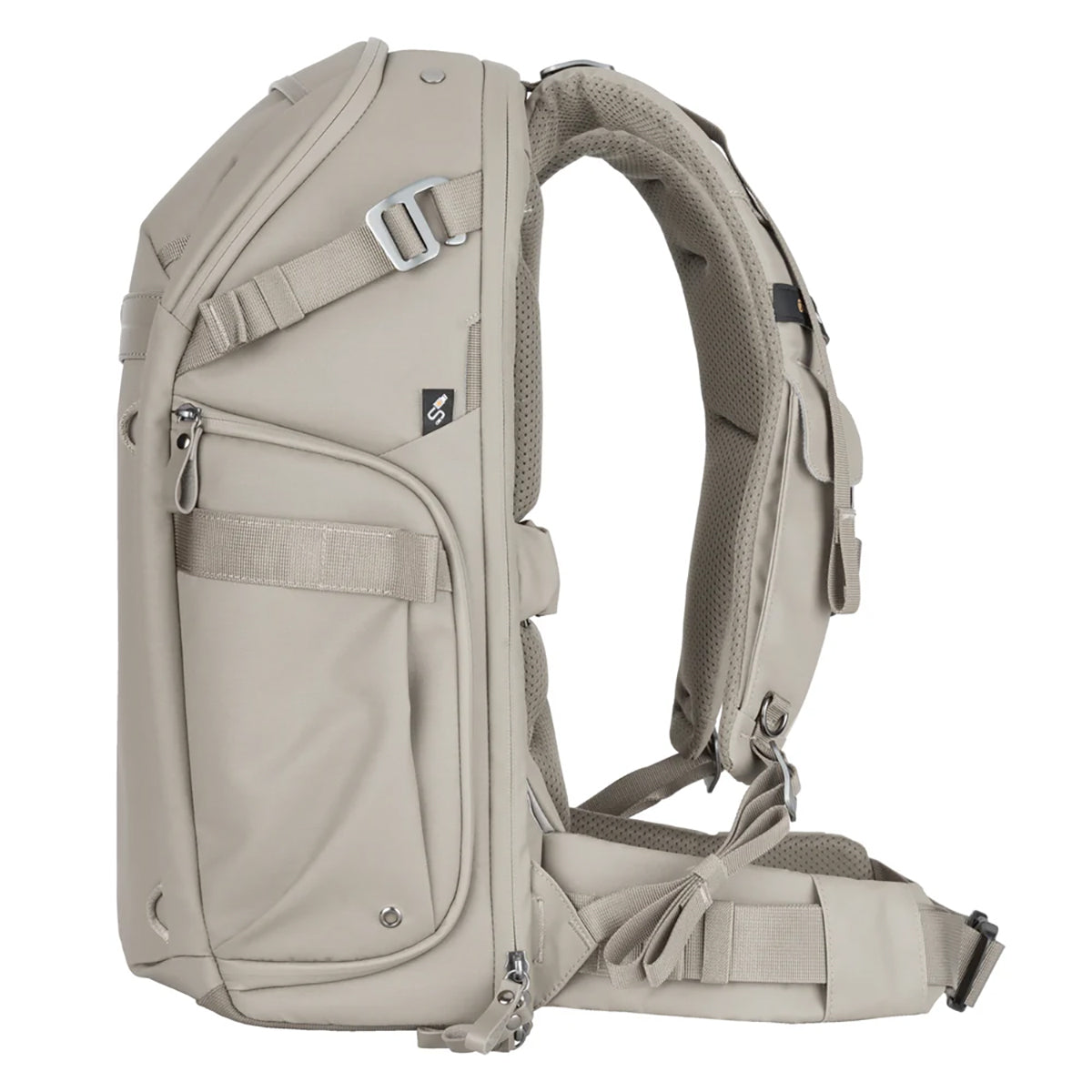 Vanguard VEO Metro B30L Lightweight 30L Camera Backpack with Laptop Sleeve – Cream